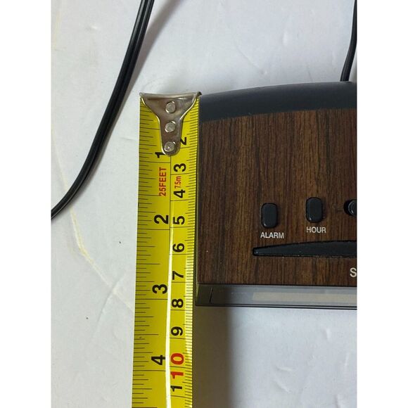 AcuRite 47567 LED Corded Digital Alarm Clock Wood Grain - Picture 10 of 11